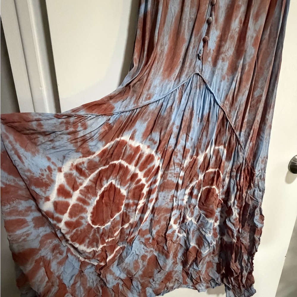 Bohemian Tie-Dye Maxi Dress - Blue and Brown - Picture 3 of 5